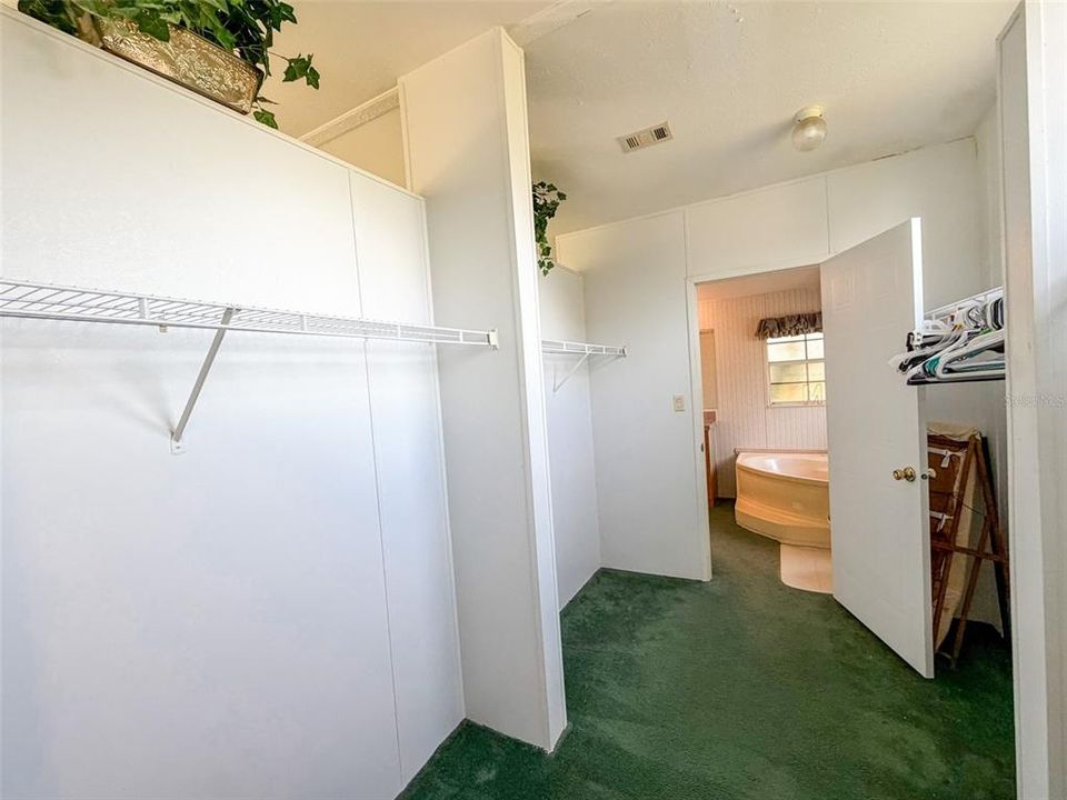 For Sale: $515,000 (4 beds, 4 baths, 2156 Square Feet)