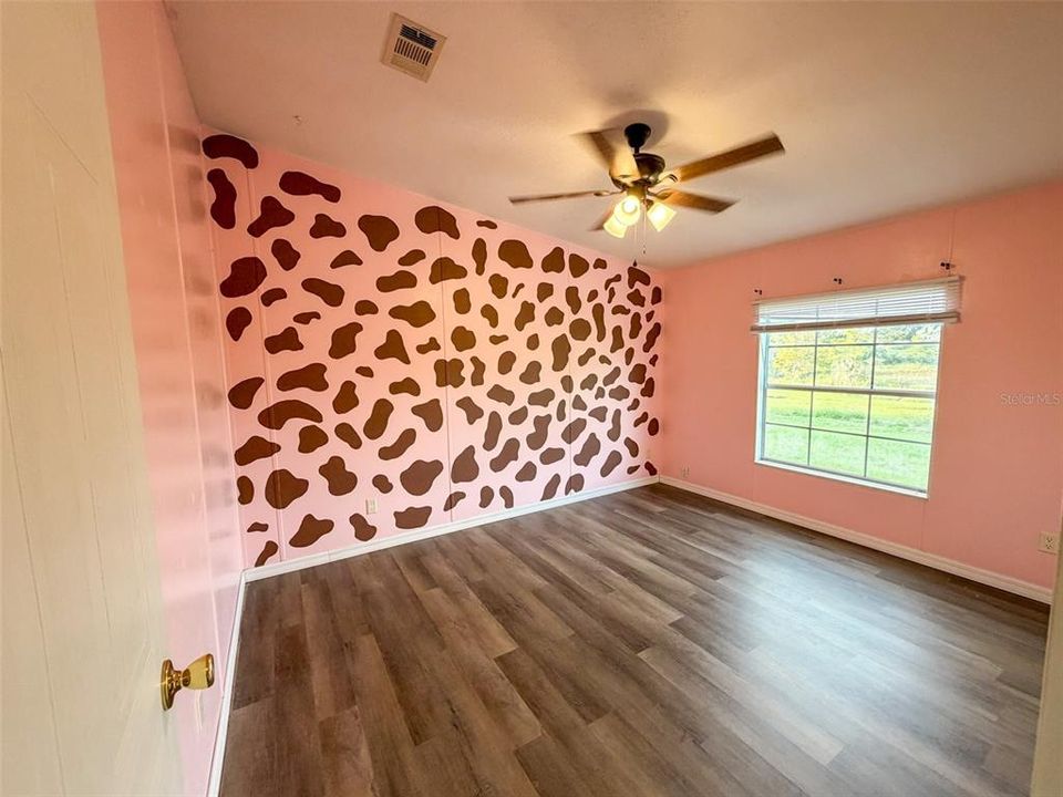 For Sale: $515,000 (4 beds, 4 baths, 2156 Square Feet)