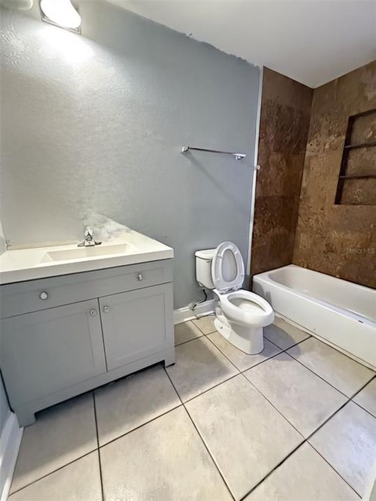 For Sale: $219,900 (3 beds, 1 baths, 954 Square Feet)