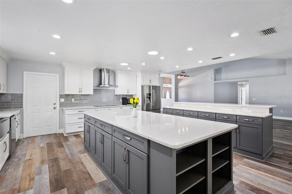 For Sale: $480,000 (4 beds, 3 baths, 3049 Square Feet)