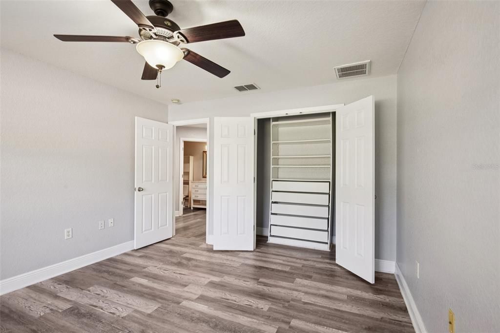 For Sale: $480,000 (4 beds, 3 baths, 3049 Square Feet)