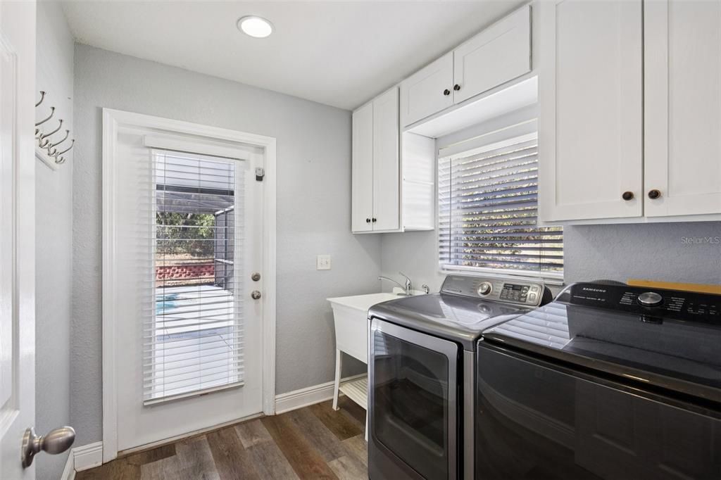 For Sale: $480,000 (4 beds, 3 baths, 3049 Square Feet)