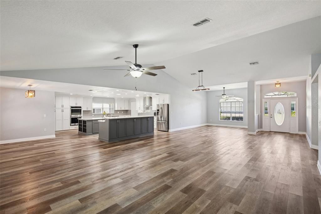 For Sale: $480,000 (4 beds, 3 baths, 3049 Square Feet)