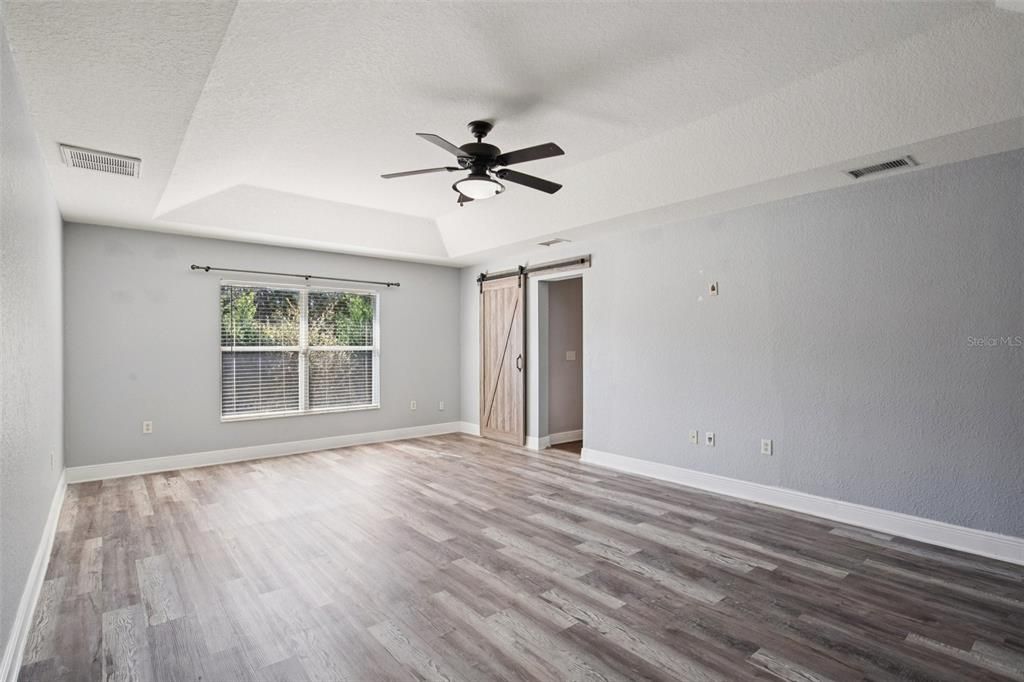 For Sale: $480,000 (4 beds, 3 baths, 3049 Square Feet)