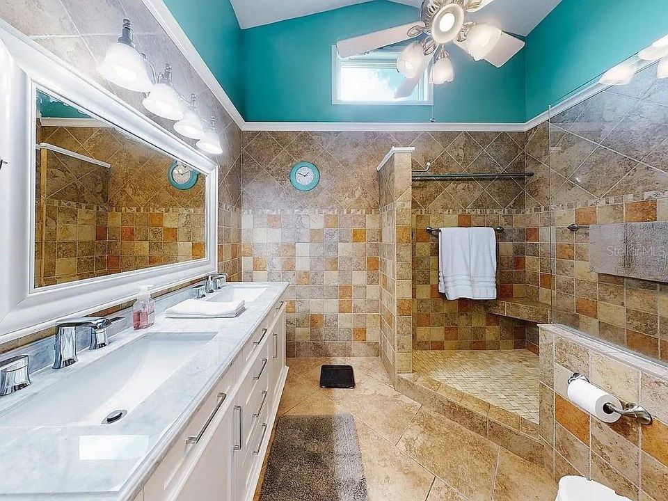 На продажу: $434,500 (3 спален, 2 ванн, 1764 Квадратных фут)