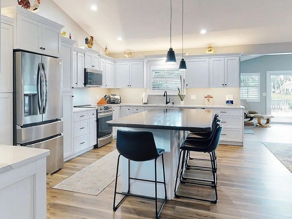 На продажу: $434,500 (3 спален, 2 ванн, 1764 Квадратных фут)