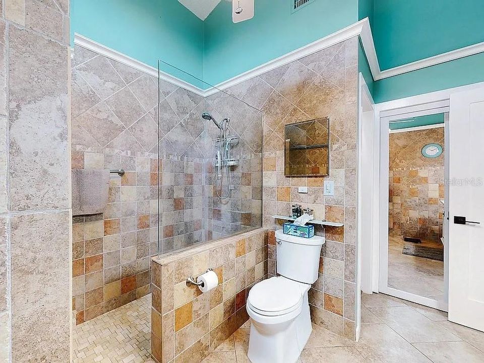 На продажу: $434,500 (3 спален, 2 ванн, 1764 Квадратных фут)