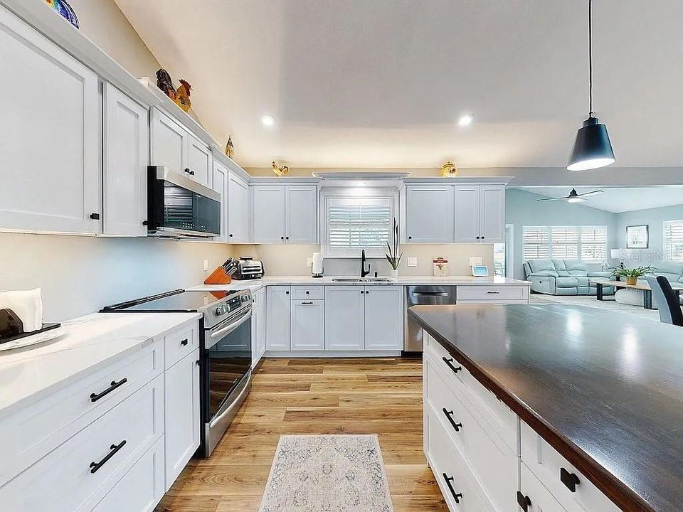 На продажу: $434,500 (3 спален, 2 ванн, 1764 Квадратных фут)