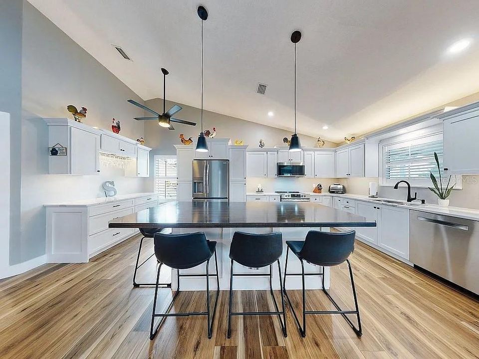 На продажу: $434,500 (3 спален, 2 ванн, 1764 Квадратных фут)