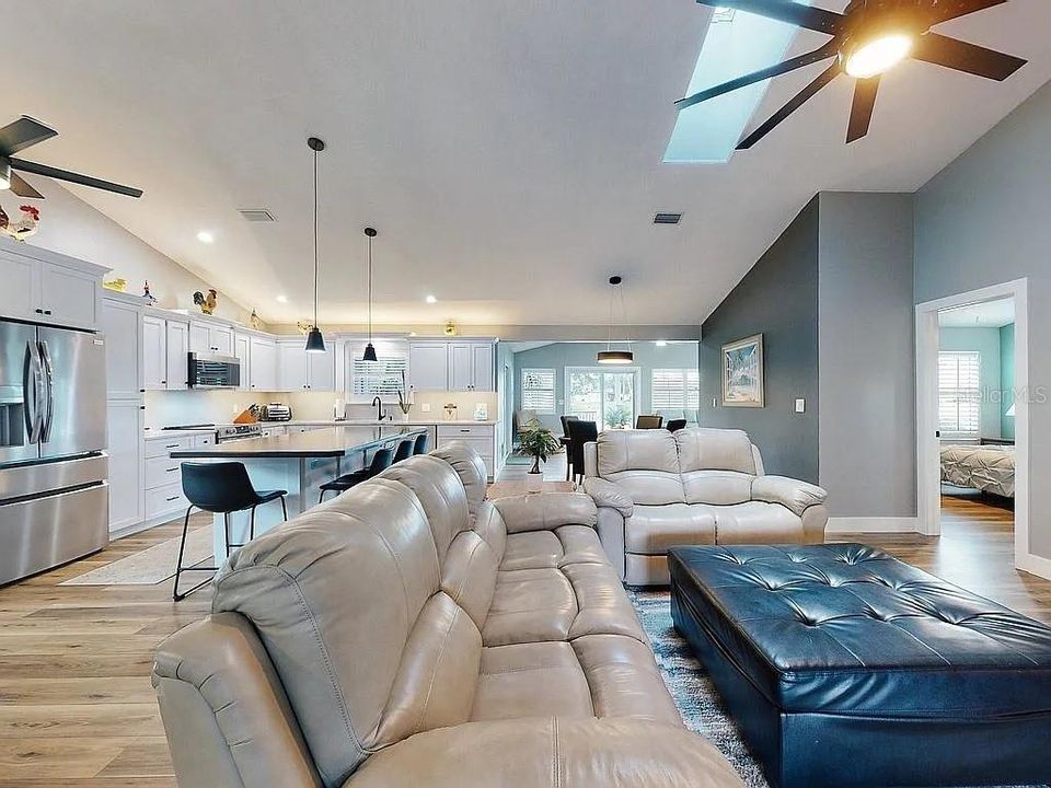 На продажу: $434,500 (3 спален, 2 ванн, 1764 Квадратных фут)