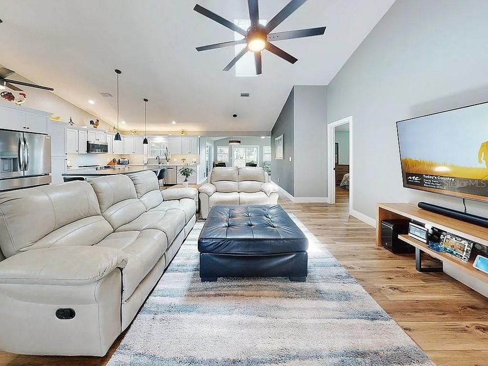 На продажу: $434,500 (3 спален, 2 ванн, 1764 Квадратных фут)