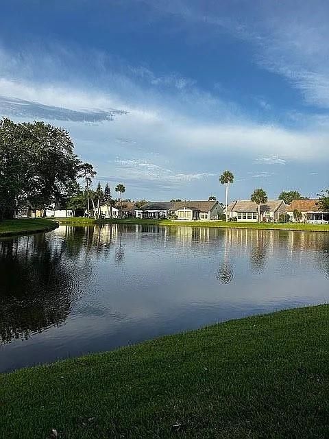 На продажу: $434,500 (3 спален, 2 ванн, 1764 Квадратных фут)