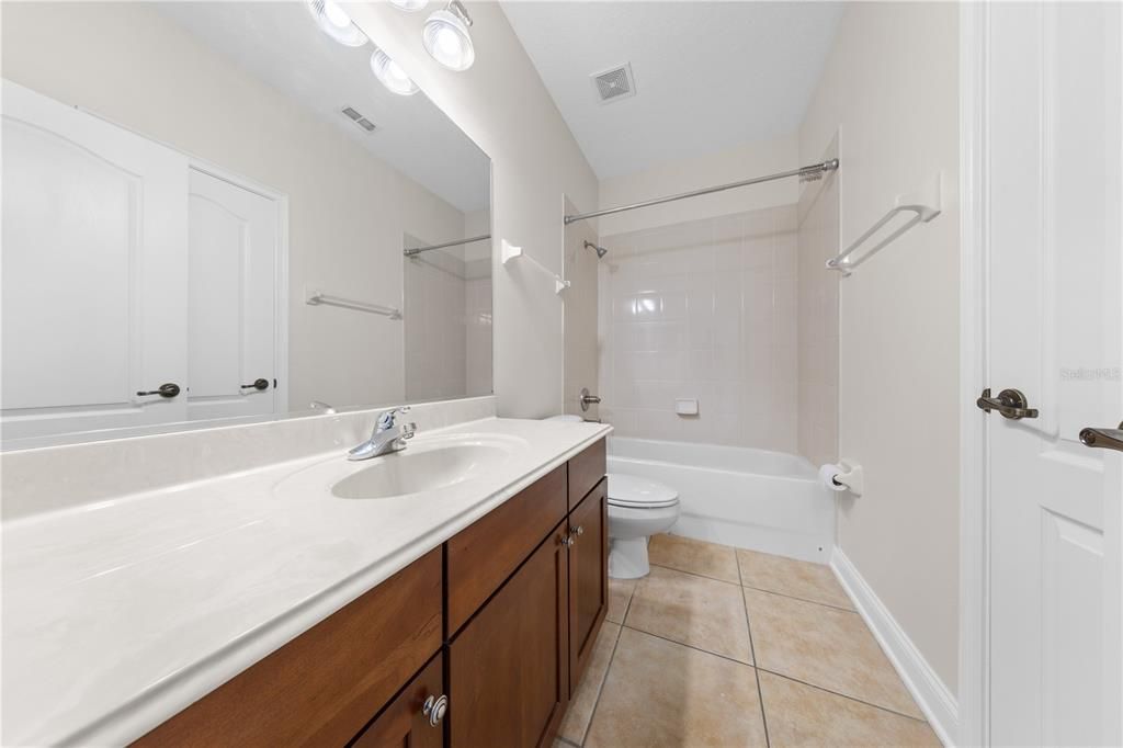 For Rent: $3,200 (4 beds, 3 baths, 2420 Square Feet)