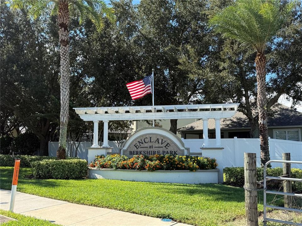 For Rent: $3,200 (4 beds, 3 baths, 2420 Square Feet)