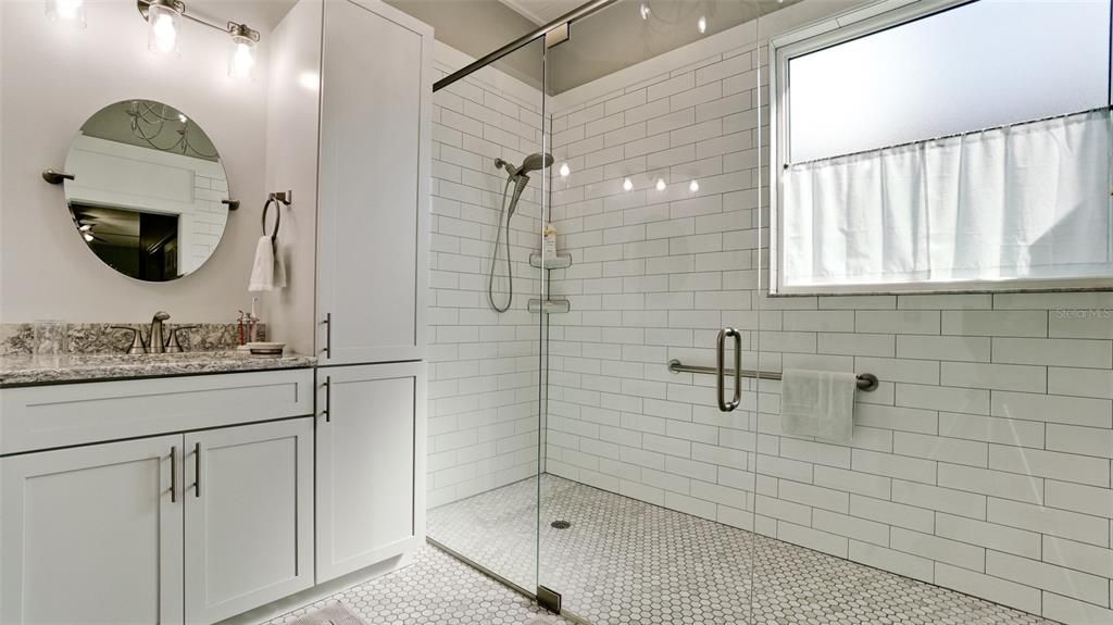 Active With Contract: $565,000 (3 beds, 2 baths, 1889 Square Feet)