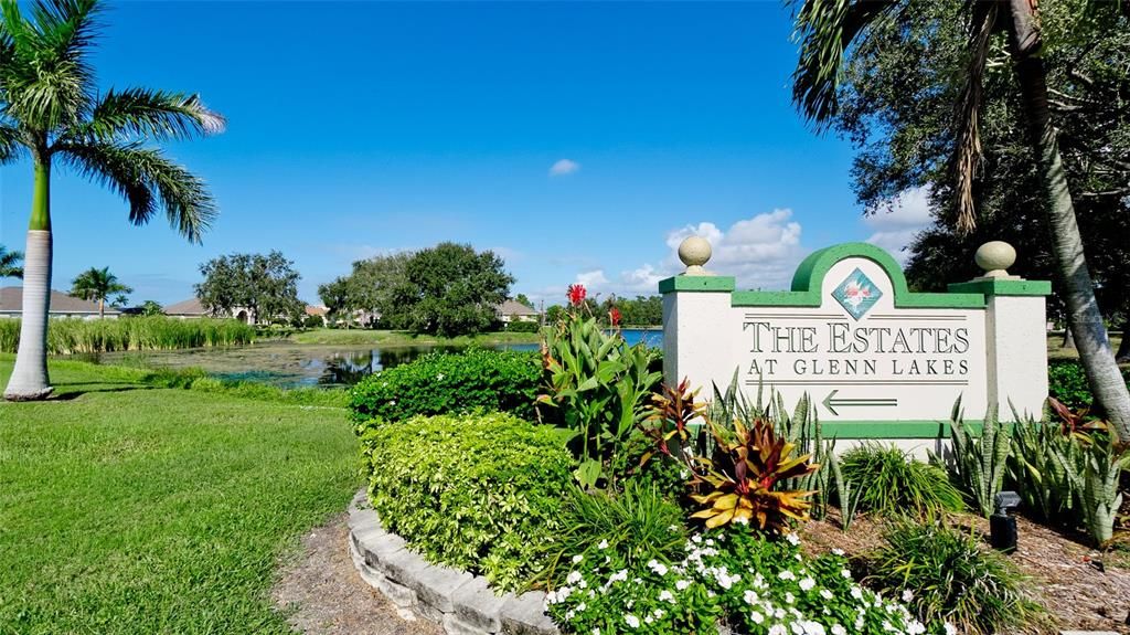 Active With Contract: $565,000 (3 beds, 2 baths, 1889 Square Feet)