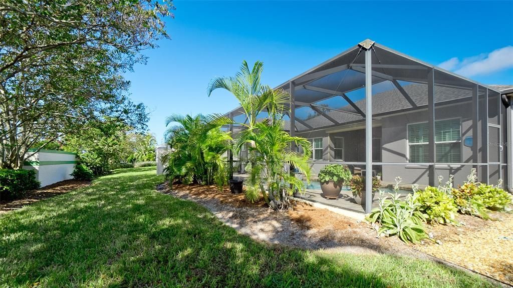 Active With Contract: $565,000 (3 beds, 2 baths, 1889 Square Feet)