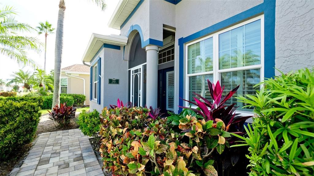 Active With Contract: $565,000 (3 beds, 2 baths, 1889 Square Feet)