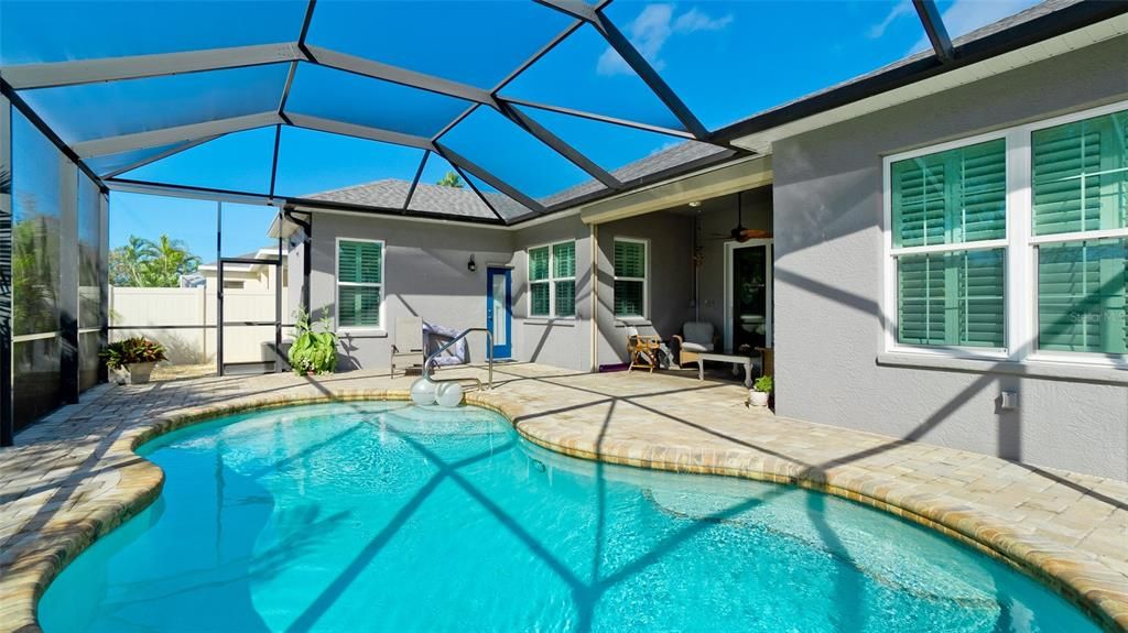 Active With Contract: $565,000 (3 beds, 2 baths, 1889 Square Feet)