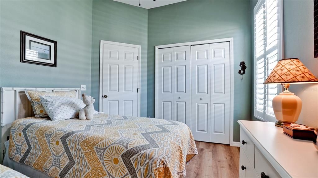 Active With Contract: $565,000 (3 beds, 2 baths, 1889 Square Feet)