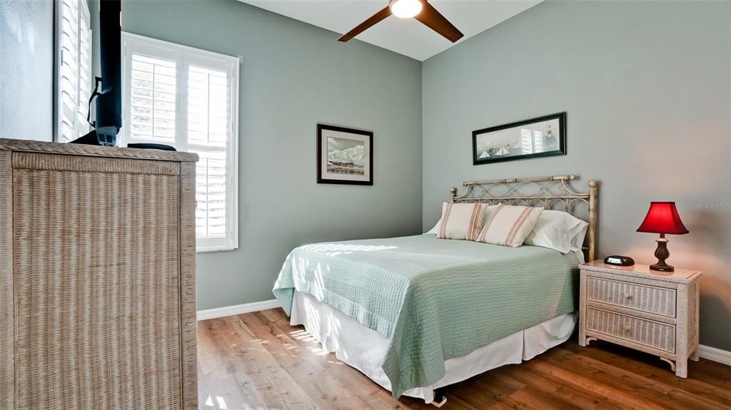 Active With Contract: $565,000 (3 beds, 2 baths, 1889 Square Feet)