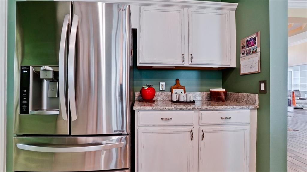 Active With Contract: $565,000 (3 beds, 2 baths, 1889 Square Feet)