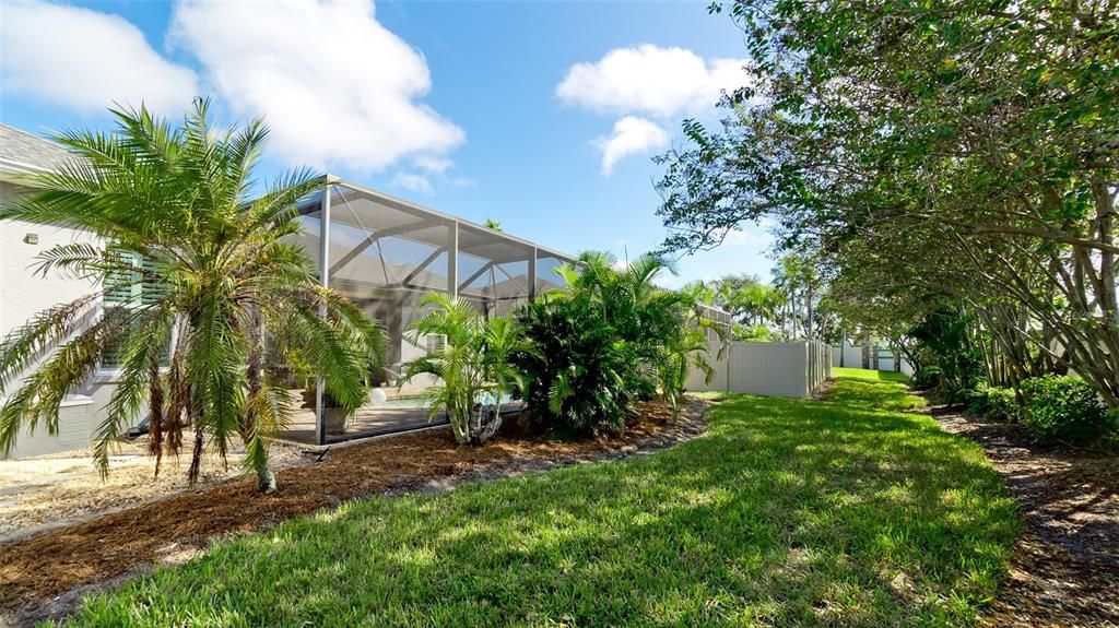 Active With Contract: $565,000 (3 beds, 2 baths, 1889 Square Feet)