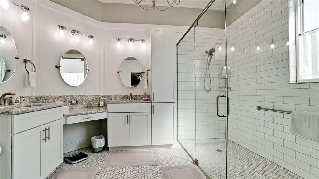 Active With Contract: $565,000 (3 beds, 2 baths, 1889 Square Feet)