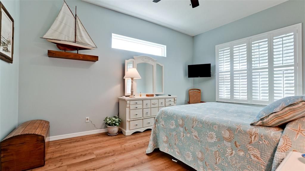 Active With Contract: $565,000 (3 beds, 2 baths, 1889 Square Feet)