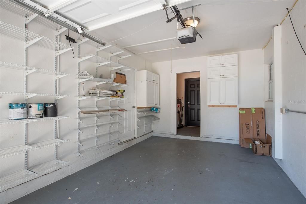 合同活跃: $375,000 (2 贝兹, 1 浴室, 1398 平方英尺)