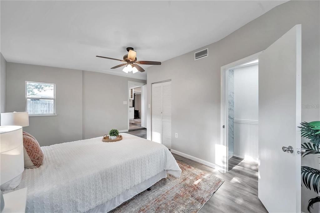 For Sale: $375,000 (4 beds, 2 baths, 1365 Square Feet)