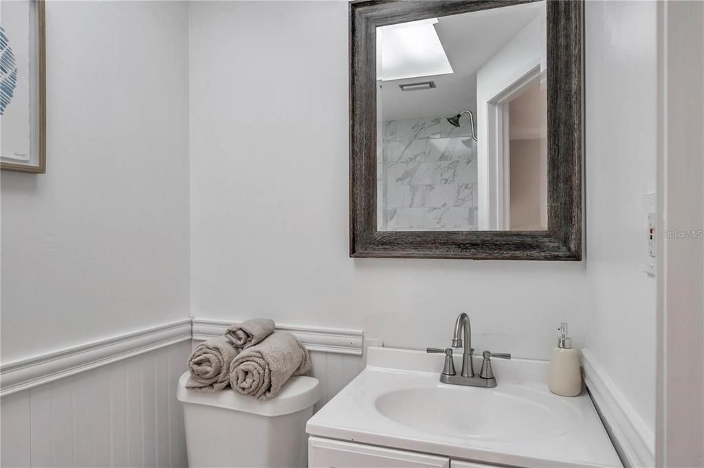 For Sale: $375,000 (4 beds, 2 baths, 1365 Square Feet)