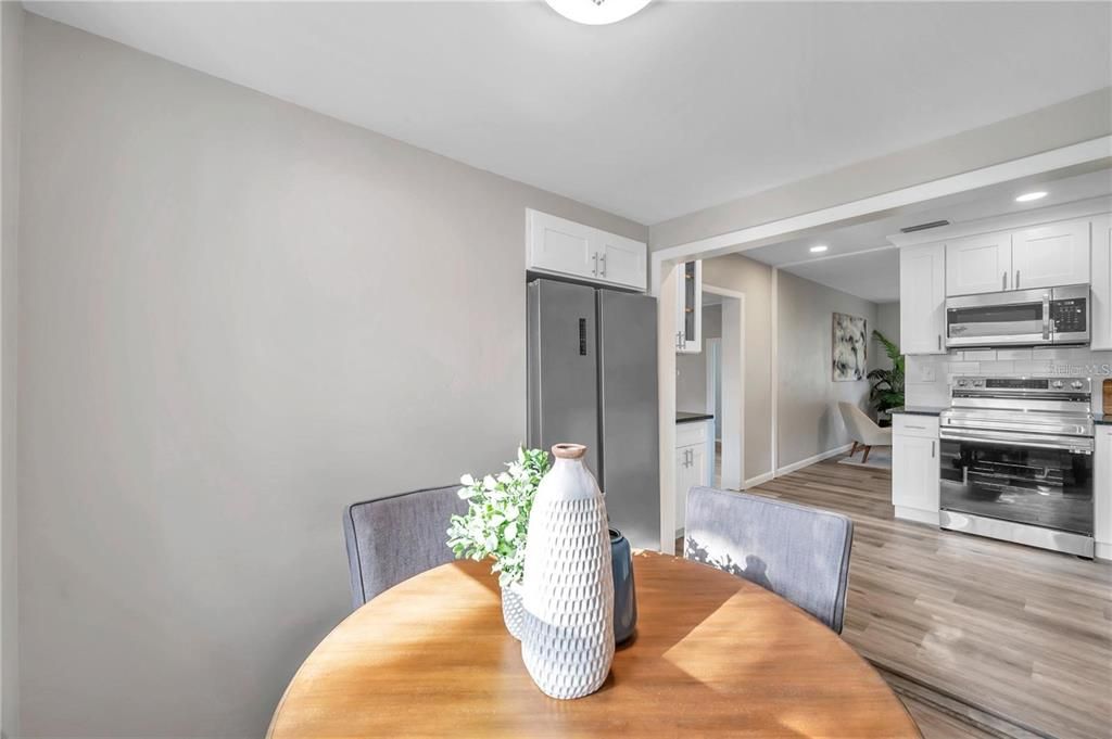 For Sale: $375,000 (4 beds, 2 baths, 1365 Square Feet)