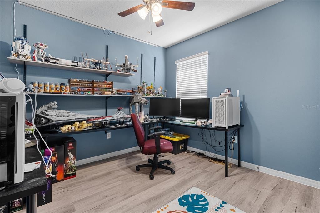 For Sale: $280,000 (3 beds, 2 baths, 1516 Square Feet)