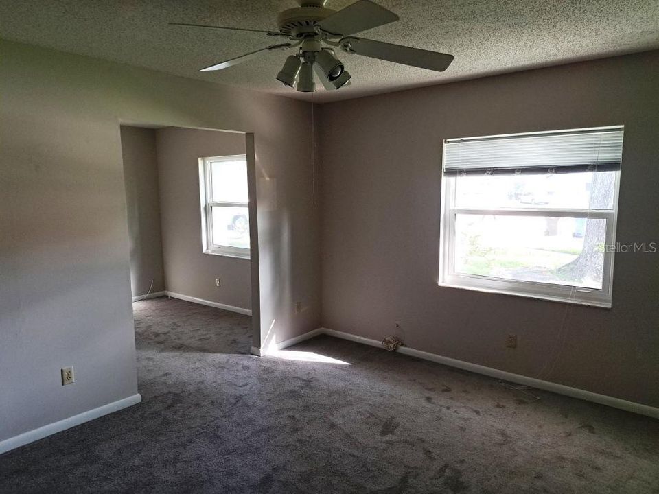 For Rent: $2,500 (3 beds, 2 baths, 1411 Square Feet)