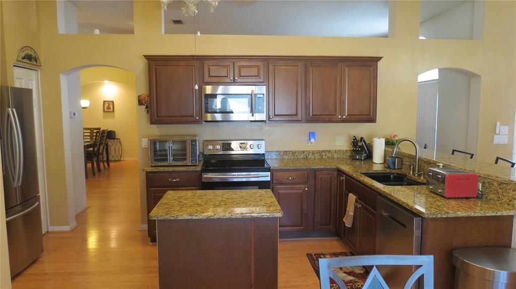 Active With Contract: $423,000 (4 beds, 2 baths, 2130 Square Feet)