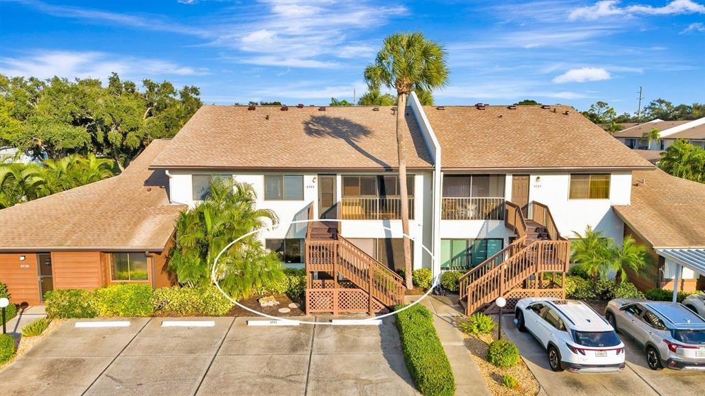 For Sale: $185,000 (2 beds, 2 baths, 942 Square Feet)