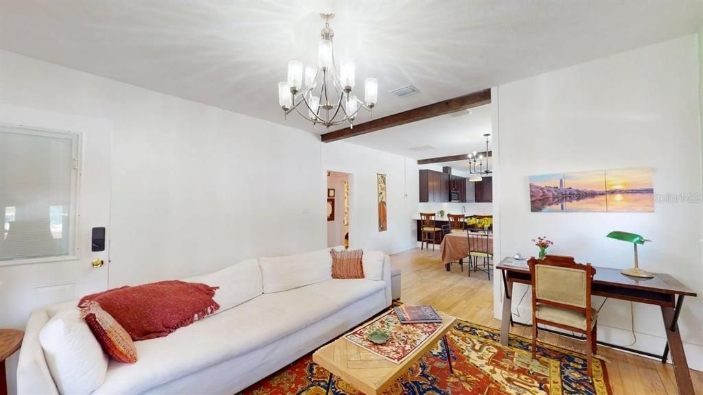 Active With Contract: $340,000 (2 beds, 2 baths, 1210 Square Feet)