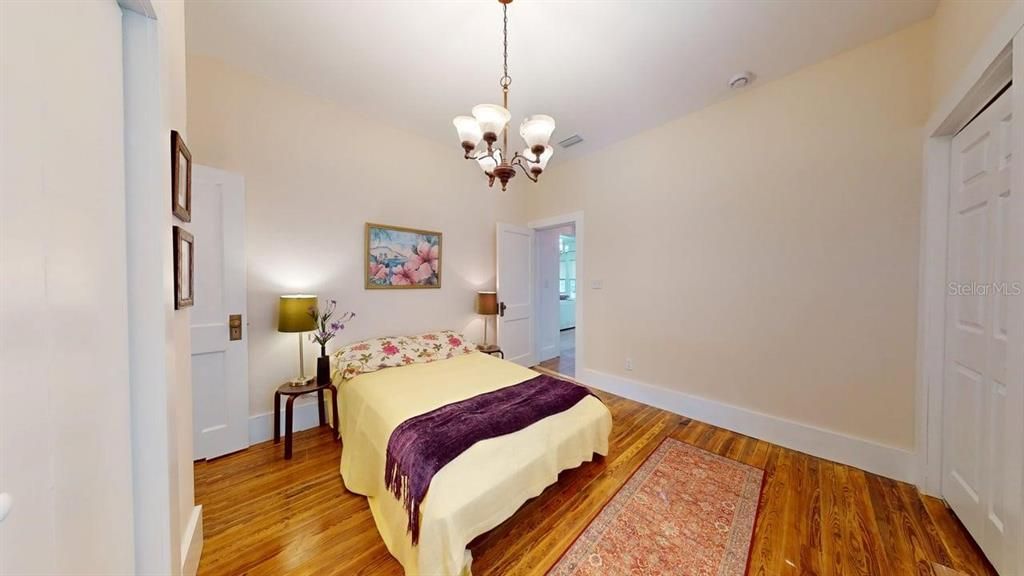 Active With Contract: $340,000 (2 beds, 2 baths, 1210 Square Feet)