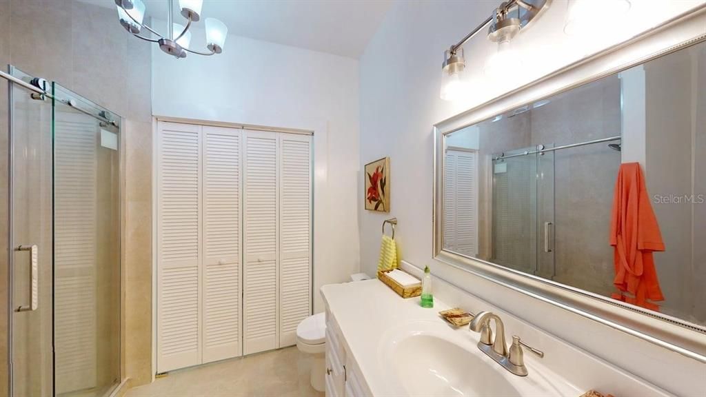 Active With Contract: $340,000 (2 beds, 2 baths, 1210 Square Feet)