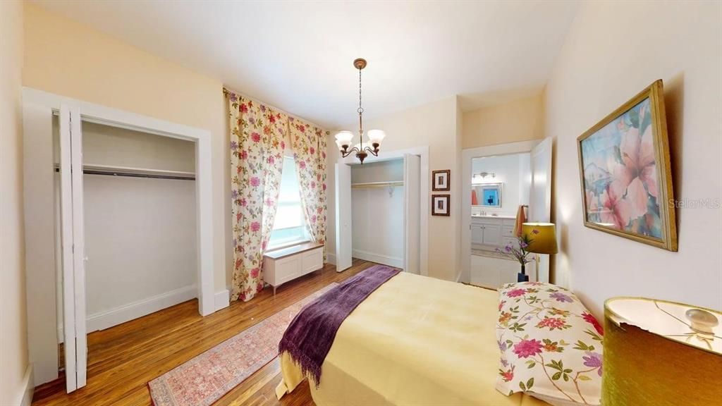 Active With Contract: $340,000 (2 beds, 2 baths, 1210 Square Feet)