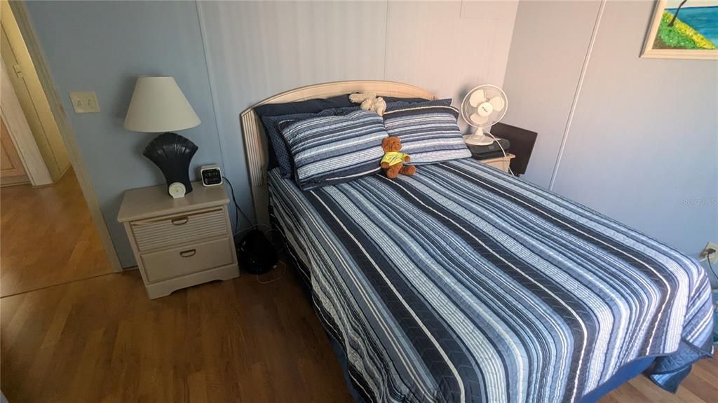 For Sale: $132,000 (2 beds, 2 baths, 896 Square Feet)