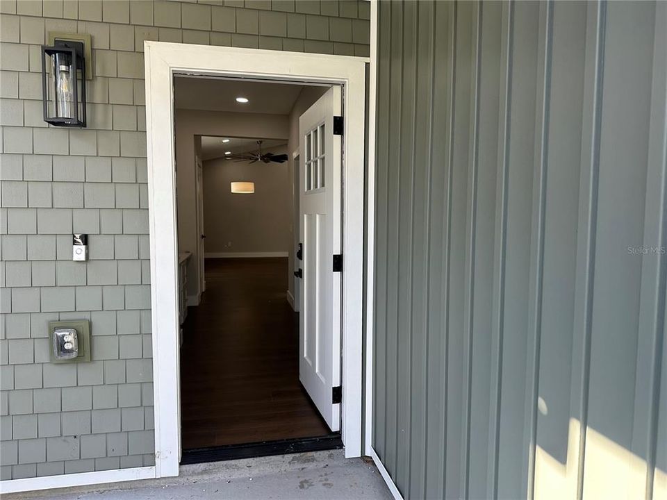 For Sale: $569,900 (6 beds, 0 baths, 1800 Square Feet)