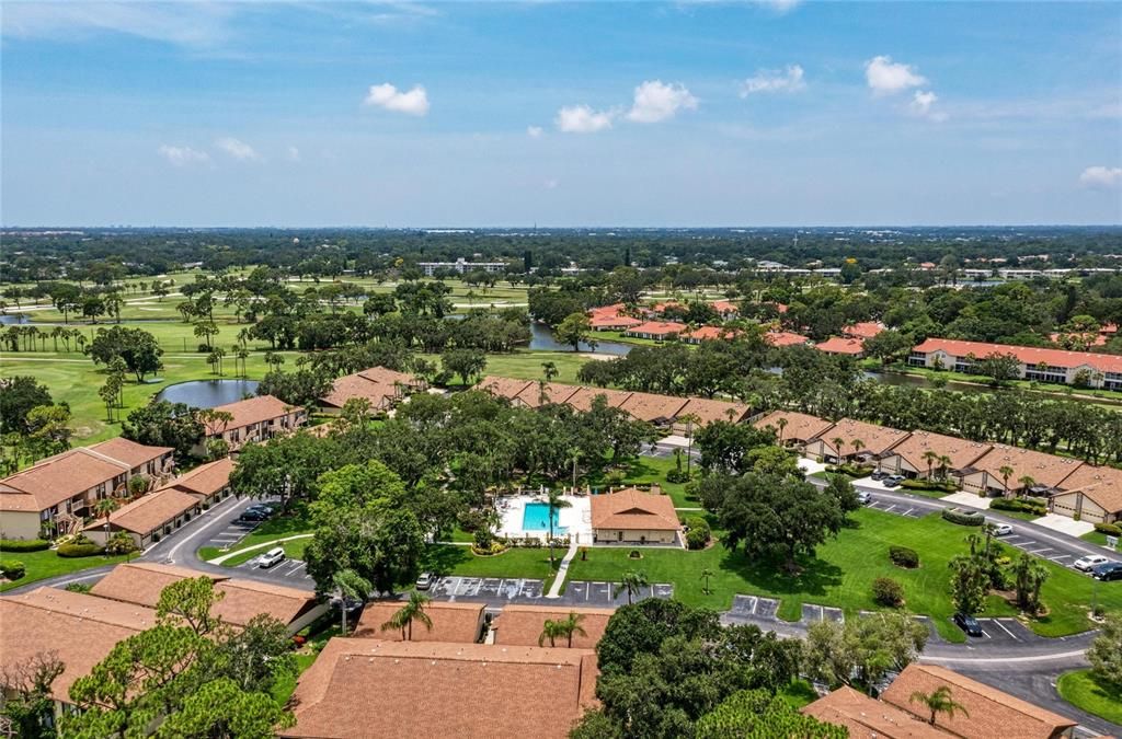 For Sale: $299,000 (2 beds, 2 baths, 1212 Square Feet)