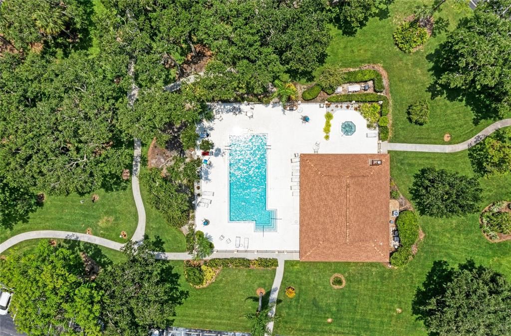 For Sale: $299,000 (2 beds, 2 baths, 1212 Square Feet)