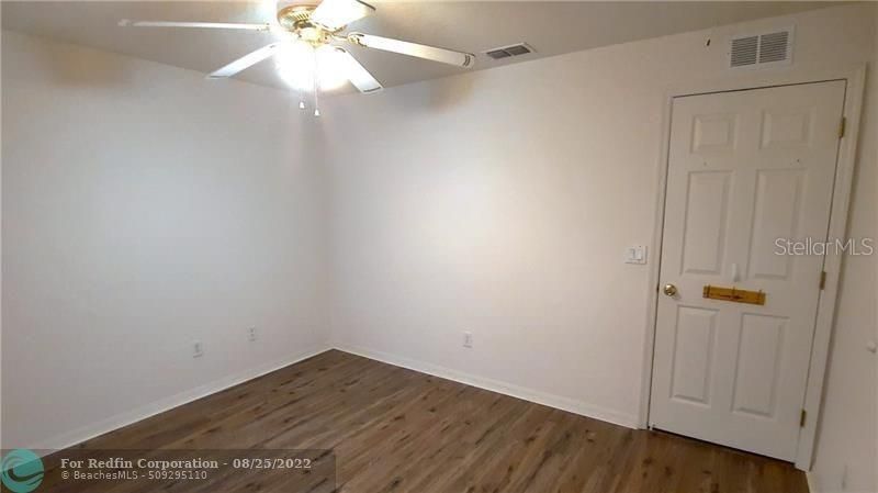 Active With Contract: $310,000 (4 beds, 0 baths, 2124 Square Feet)