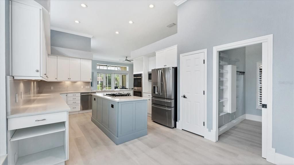 For Sale: $785,000 (3 beds, 2 baths, 2216 Square Feet)