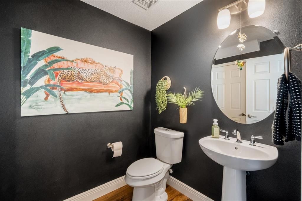 For Rent: $2,900 (3 beds, 2 baths, 1996 Square Feet)