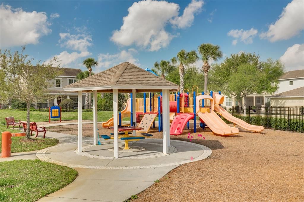 For Rent: $2,900 (3 beds, 2 baths, 1996 Square Feet)