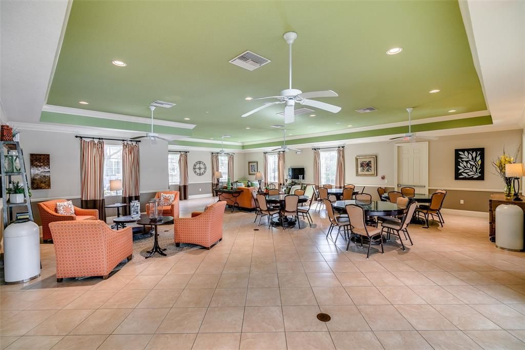 For Rent: $2,900 (3 beds, 2 baths, 1996 Square Feet)